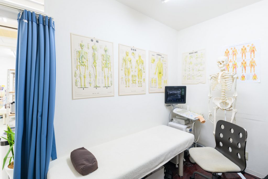 超音波画像検査（エコー）　下前腸骨棘裂離骨折