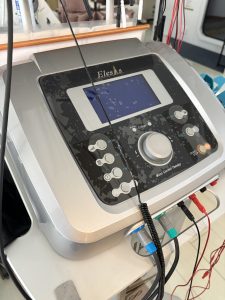 エレサス（微弱電流）